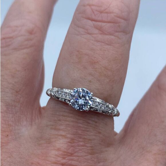 Sterling Silver Timeless Round Cut Clear CZ Engagement Ring Sizes 9,10 - Picture 1 of 6